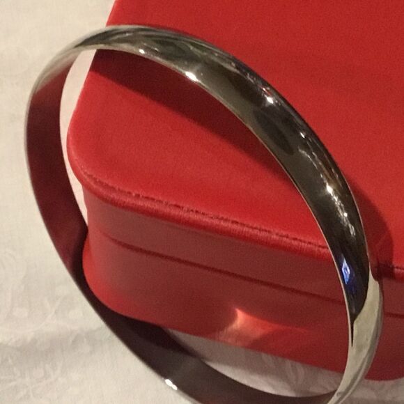 Shiny Silvertone Bangle Bracelet - Picture 2 of 3